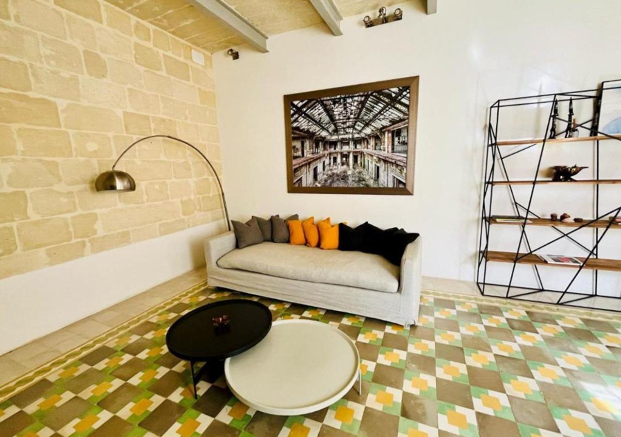 Deluxe One Bedroom Apartment 10 Meters From Valletta Center Екстериор снимка