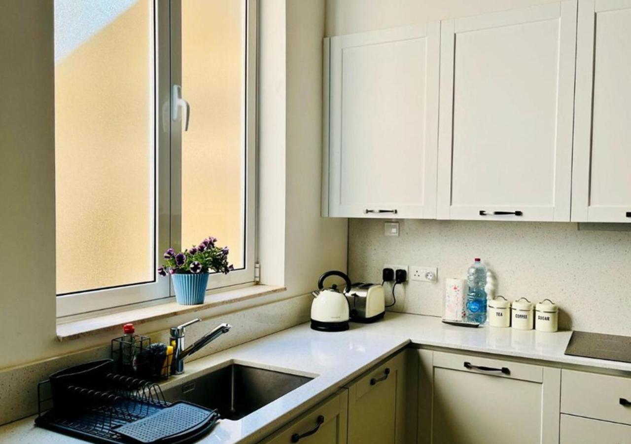 Deluxe One Bedroom Apartment 10 Meters From Valletta Center Екстериор снимка